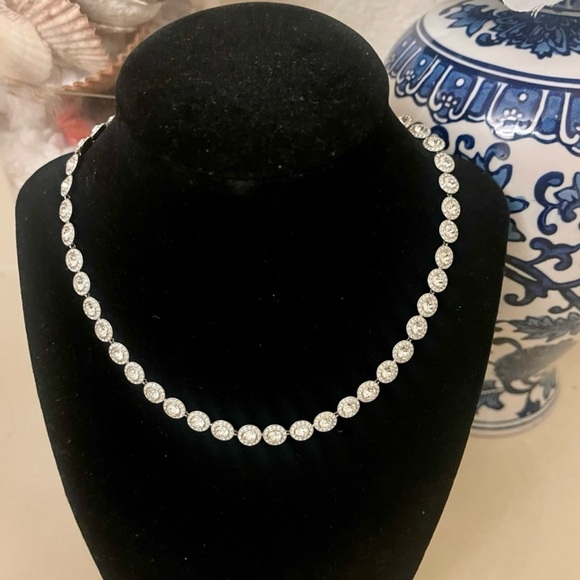 Swarovski Diamond necklace - Picture 2 of 7